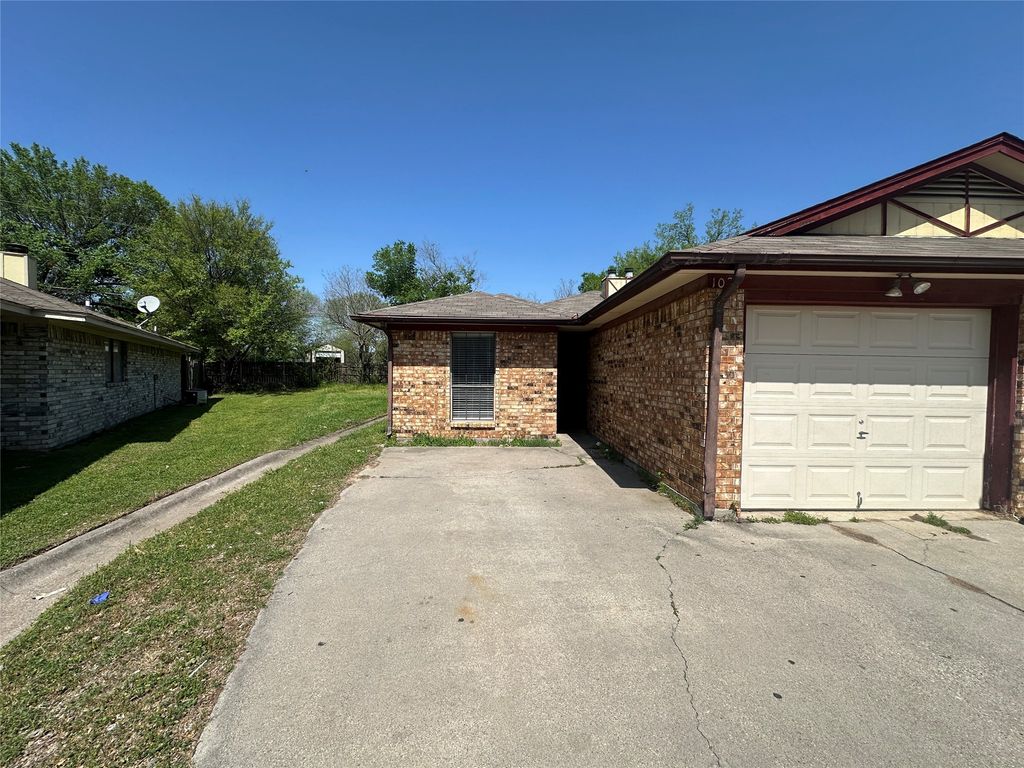 1021 Vera Court, Irving, TX 75060