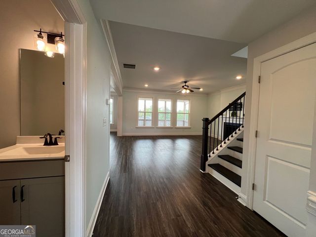5458 Summer Pine Place, Buford, GA 30518