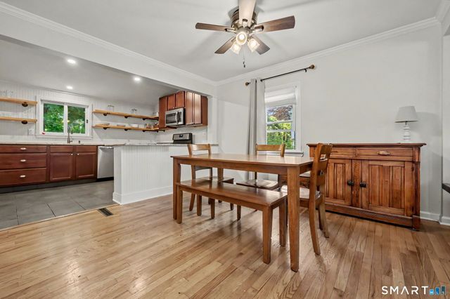 8 Wildmere Lane, Norwalk, CT 06851