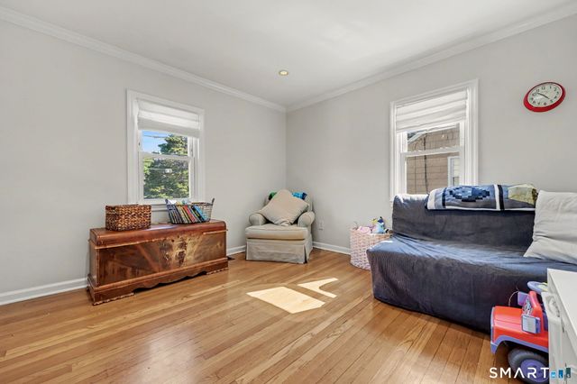 8 Wildmere Lane, Norwalk, CT 06851
