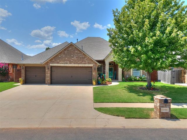 12405 Heathfield Lane, Oklahoma City, OK 73173