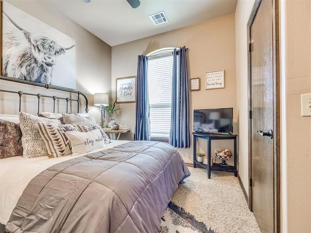 12405 Heathfield Lane, Oklahoma City, OK 73173