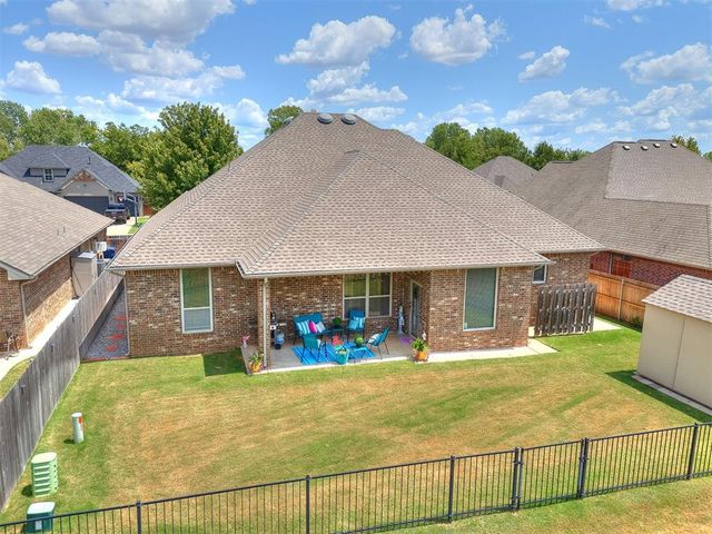 12405 Heathfield Lane, Oklahoma City, OK 73173