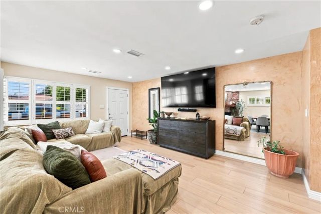 8317 Cheyenne, Downey, CA 90242