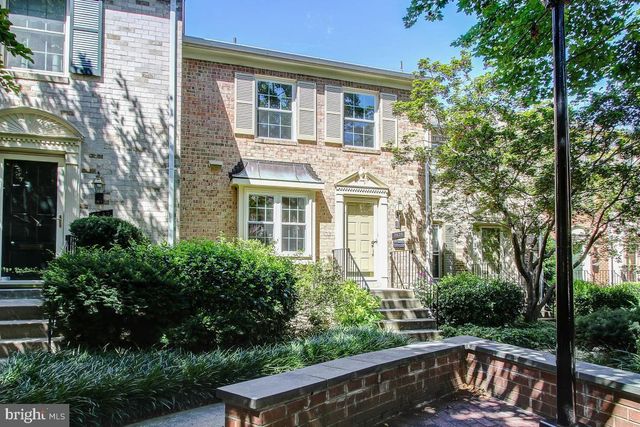 7530 WESTLAKE TER #45, Bethesda, MD 20817