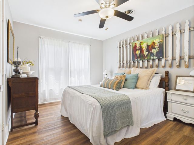 100 E Hill Ranch Lane, New Waverly, TX 77358