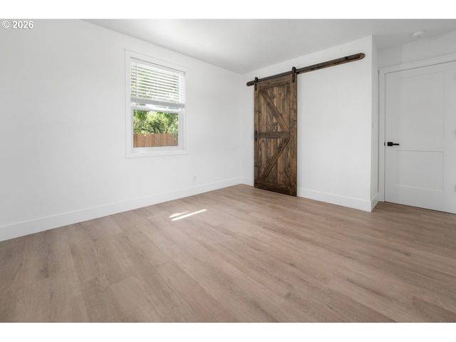 1879 G St, Springfield, OR 97477