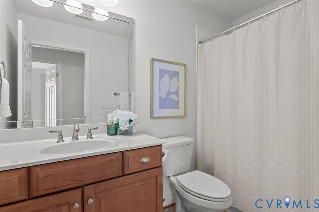 826 Fair Port Cir, Glen Allen, VA 23060