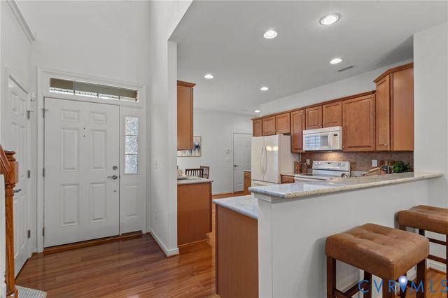 826 Fair Port Cir, Glen Allen, VA 23060