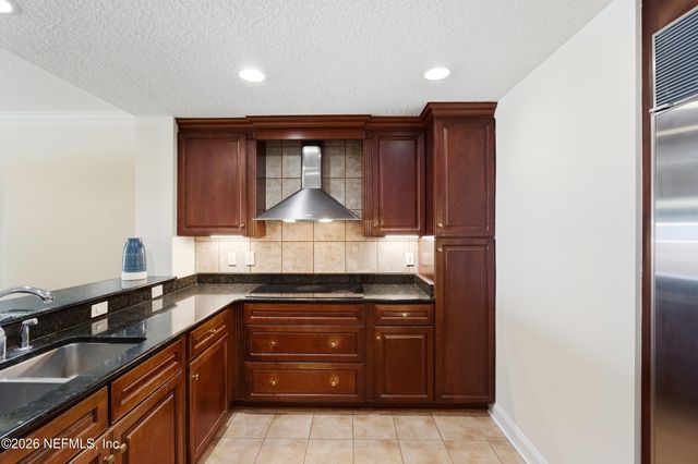 917 1ST Street N 202, Jacksonville Beach, FL 32250