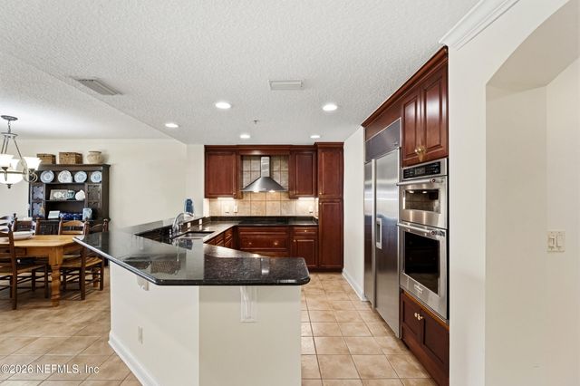 917 1ST Street N 202, Jacksonville Beach, FL 32250