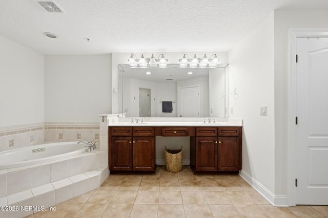 917 1ST Street N 202, Jacksonville Beach, FL 32250