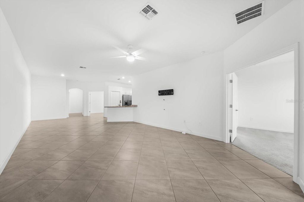 Image 21 of property listing at 15942 CLEAR SKIES PLACE, Bradenton, FL 34211