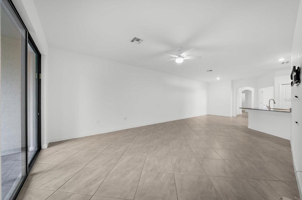 Image 22 of property listing at 15942 CLEAR SKIES PLACE, Bradenton, FL 34211
