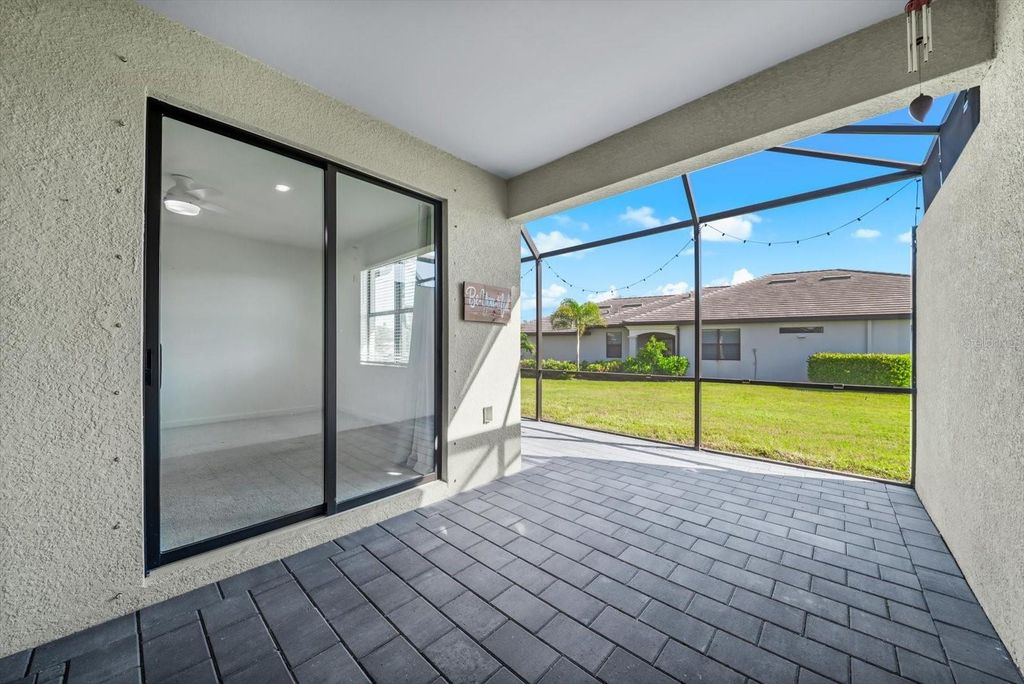 Image 35 of property listing at 15942 CLEAR SKIES PLACE, Bradenton, FL 34211