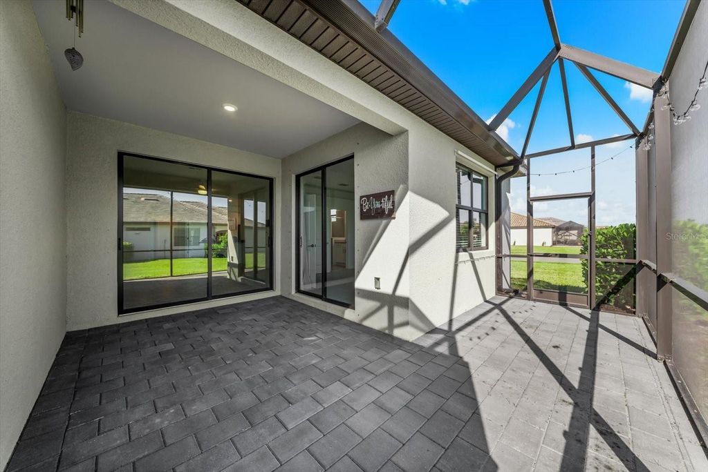 Image 38 of property listing at 15942 CLEAR SKIES PLACE, Bradenton, FL 34211