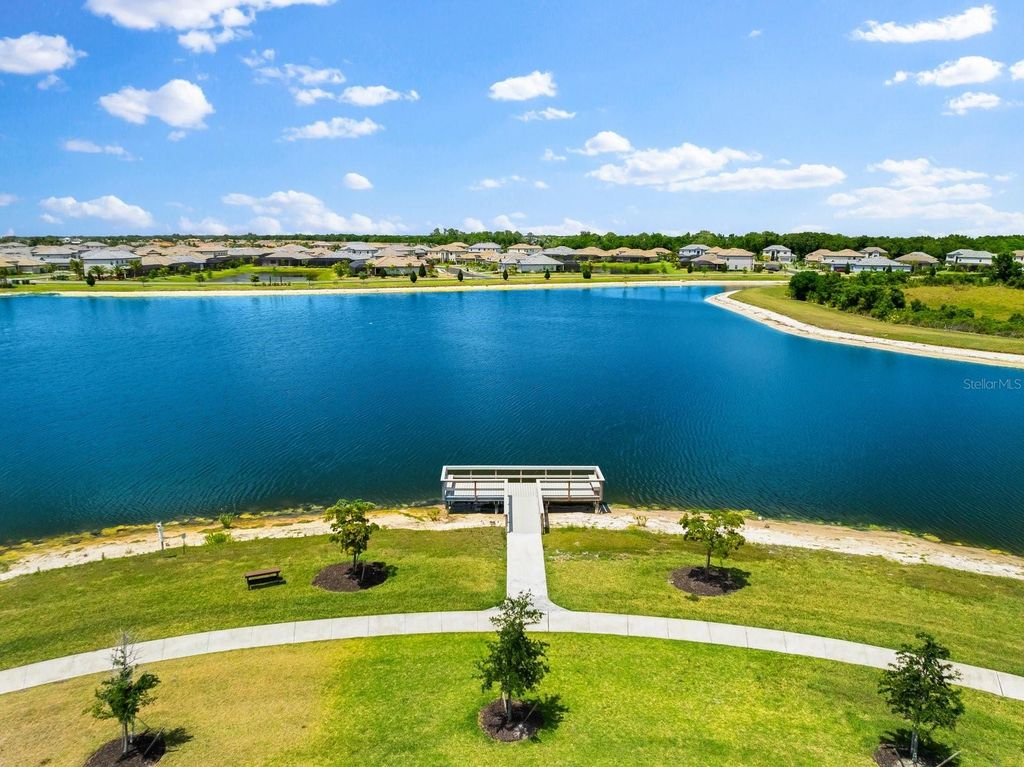 Image 56 of property listing at 15942 CLEAR SKIES PLACE, Bradenton, FL 34211