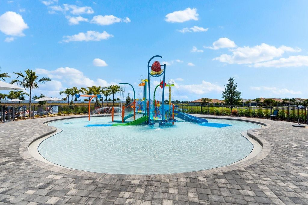 Image 60 of property listing at 15942 CLEAR SKIES PLACE, Bradenton, FL 34211