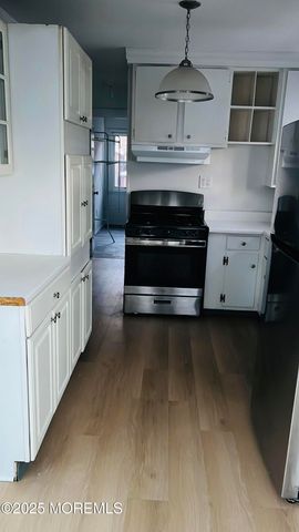 439 Mantoloking Road, Brick, NJ 08723