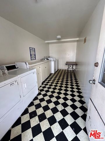 833 S Alvarado Street, Los Angeles, CA 90057