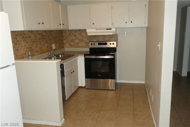 212 Orland Street 30, Las Vegas, NV 89107