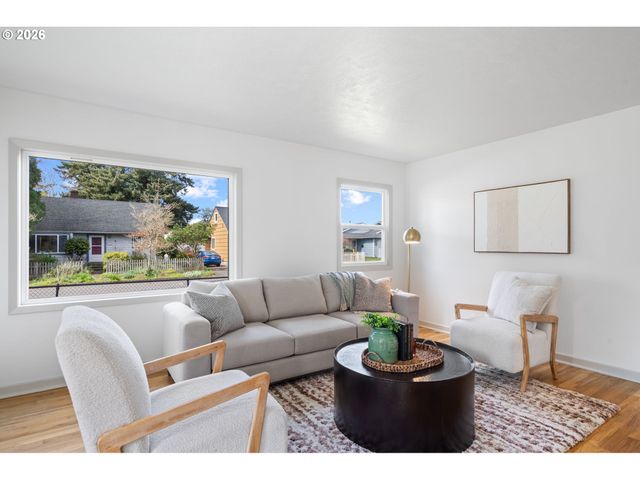 6909 Ne Multnomah St A, Portland, OR 97213