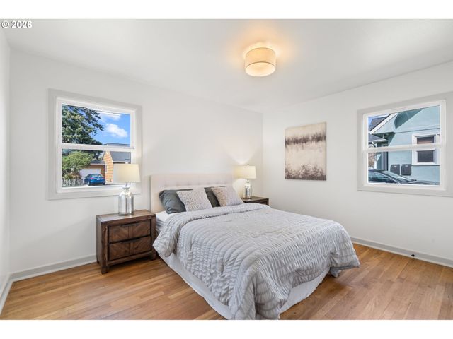 6909 Ne Multnomah St A, Portland, OR 97213