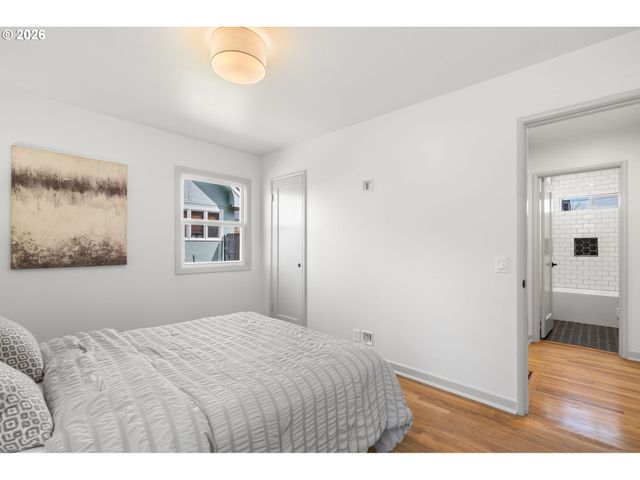 6909 Ne Multnomah St A, Portland, OR 97213