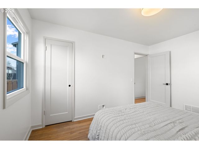 6909 Ne Multnomah St A, Portland, OR 97213