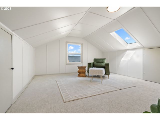 6909 Ne Multnomah St A, Portland, OR 97213