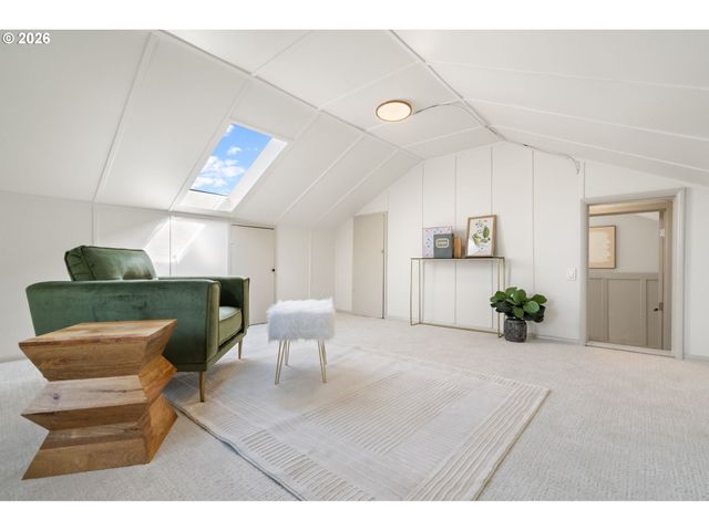 6909 Ne Multnomah St A, Portland, OR 97213