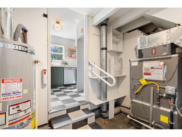 6909 Ne Multnomah St A, Portland, OR 97213