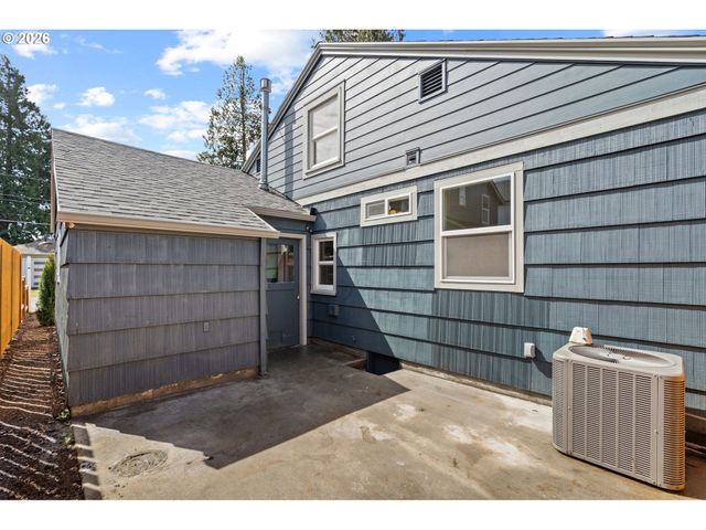 6909 Ne Multnomah St A, Portland, OR 97213