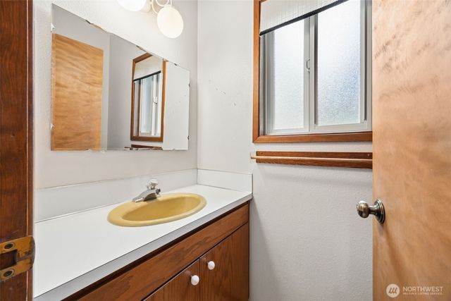 1840 Centerwood Drive SE, Olympia, WA 98501