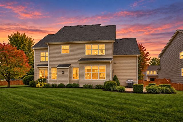 233 Willington Way, Oswego, IL 60543