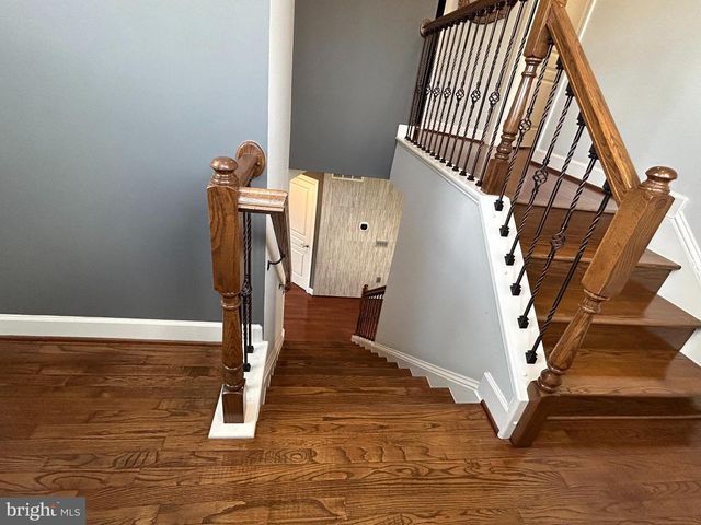 567 VAN BUREN ST, Herndon, VA 20170