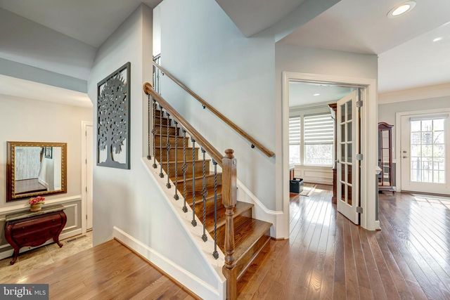 567 VAN BUREN ST, Herndon, VA 20170