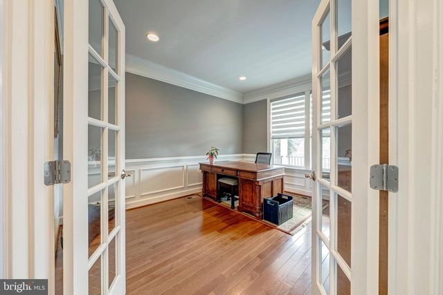 567 VAN BUREN ST, Herndon, VA 20170