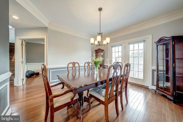 567 VAN BUREN ST, Herndon, VA 20170