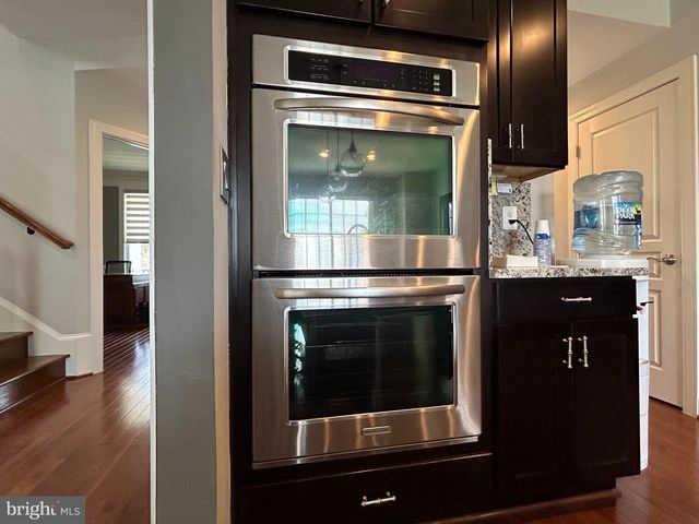 567 VAN BUREN ST, Herndon, VA 20170