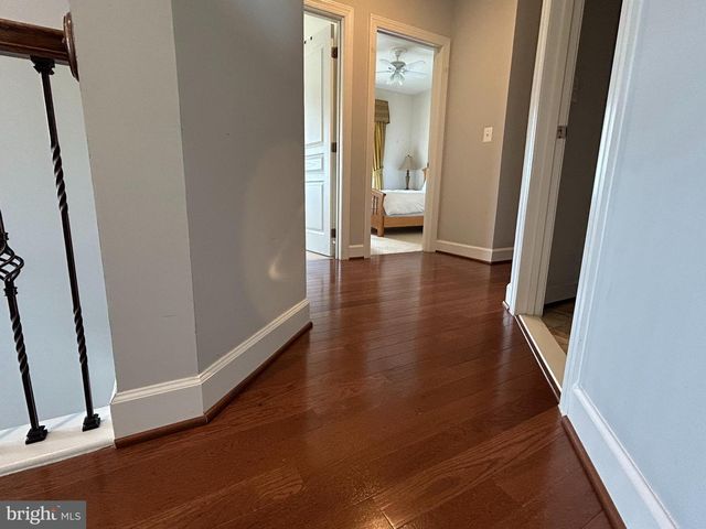 567 VAN BUREN ST, Herndon, VA 20170