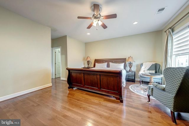 567 VAN BUREN ST, Herndon, VA 20170