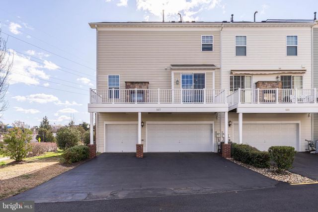 567 VAN BUREN ST, Herndon, VA 20170