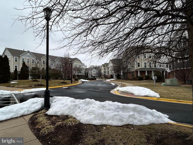 567 VAN BUREN ST, Herndon, VA 20170