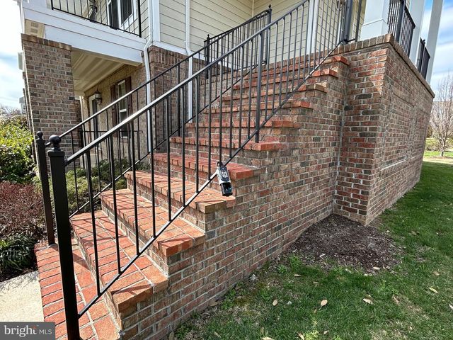 567 VAN BUREN ST, Herndon, VA 20170