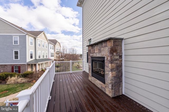 567 VAN BUREN ST, Herndon, VA 20170