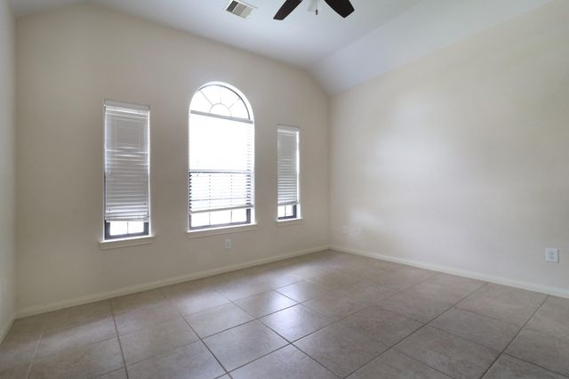 19135 Center Park Drive, Spring, TX 77373