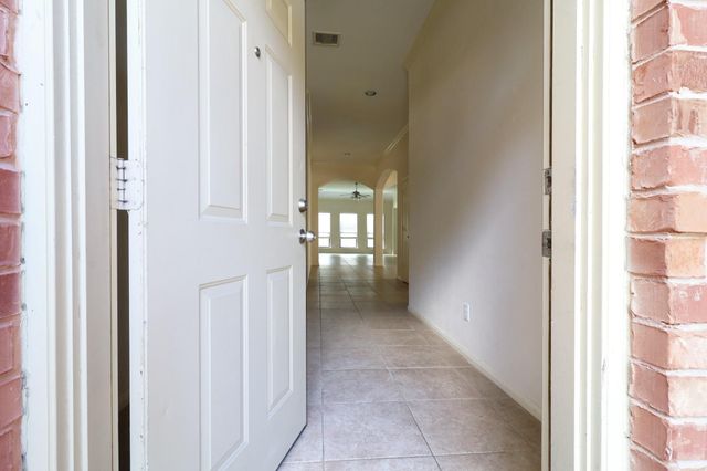 19135 Center Park Drive, Spring, TX 77373