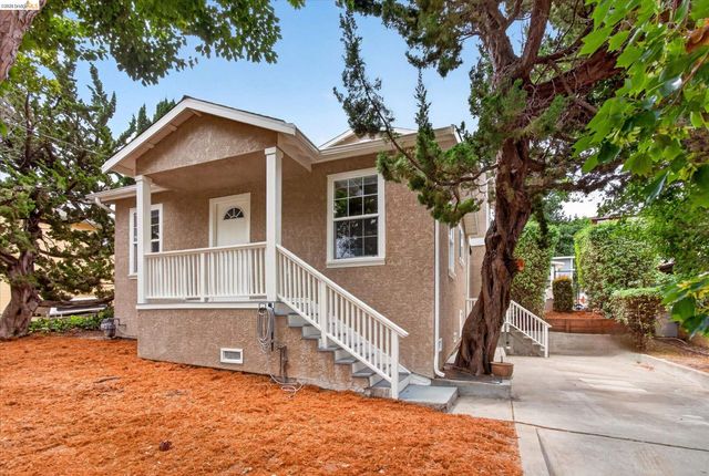 7925 Greenly, Oakland, CA 94605