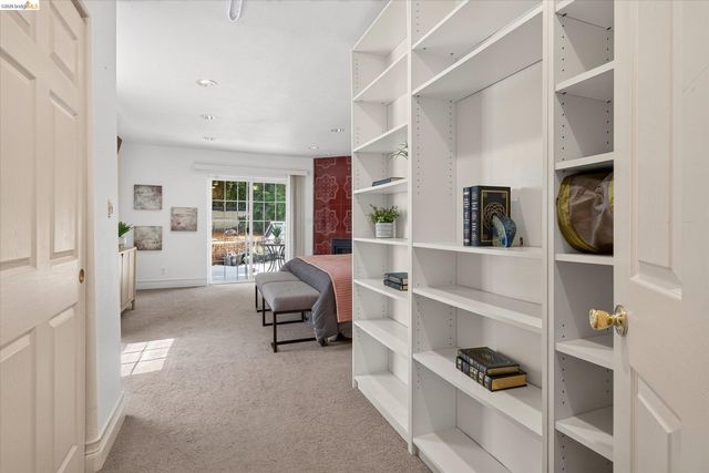 7925 Greenly, Oakland, CA 94605